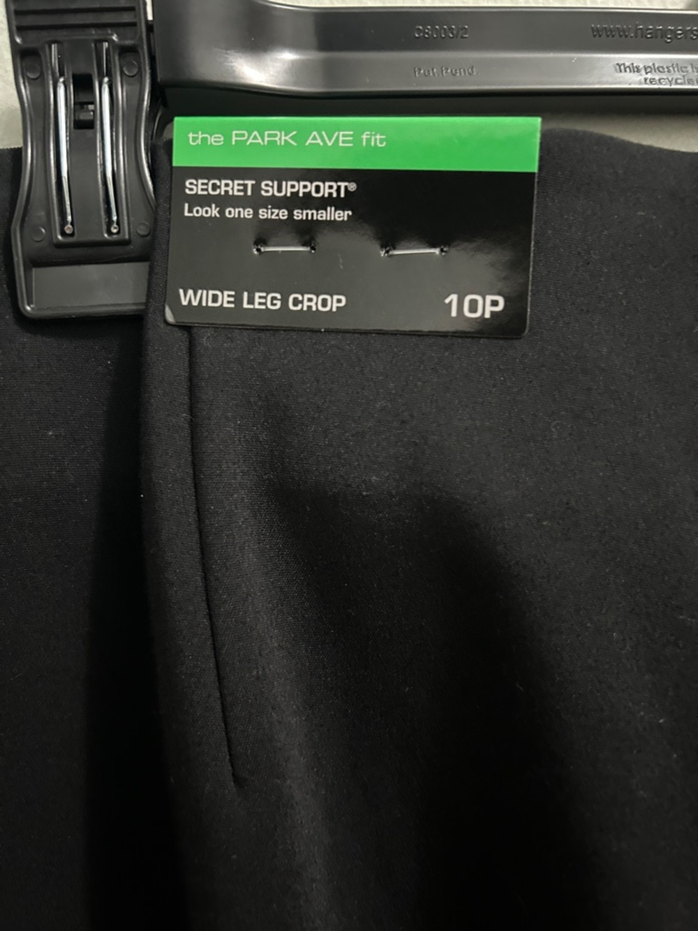 Investments Black Wide-Leg Capris - Picture 4 of 5